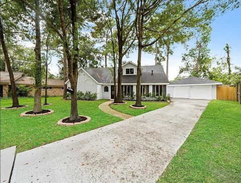 Photo of 10067 Briarwild Lane, Houston, TX 77080 (MLS # 98930590)