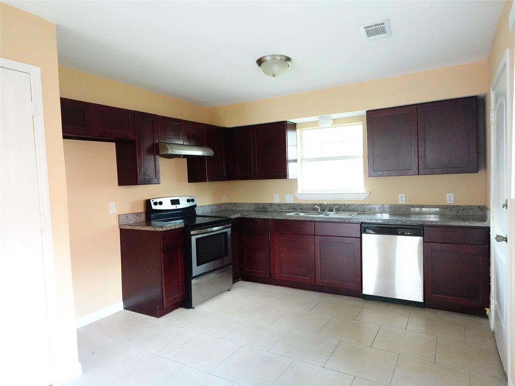 Photo of 4721 Denmark Street, Houston, TX 77016 (MLS # 67602580)