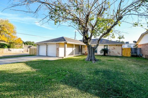 Photo of 1302 Brookmeade Court, Deer Park, TX 77536 (MLS # 6152069)