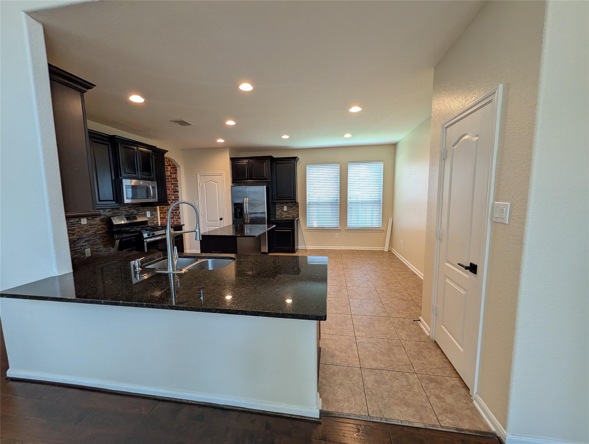 6614 Hunters Creek Lane