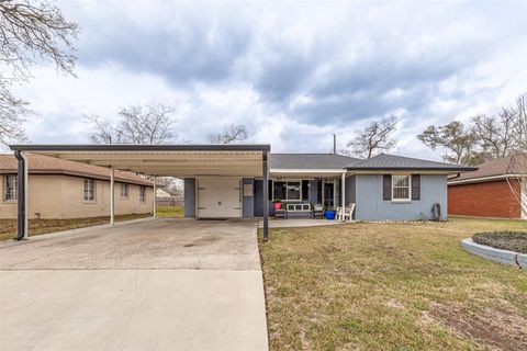 Photo of 9101 NE Homewood Lane NE, Houston, TX 77078 (MLS # 56244788)