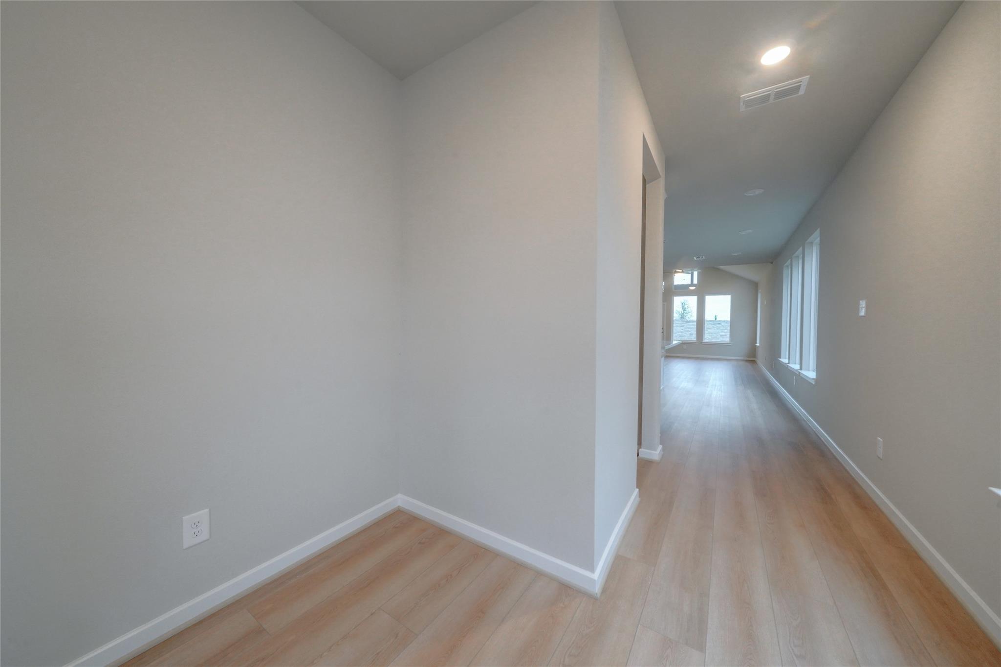 21859 Fitzroy Manor Lane
