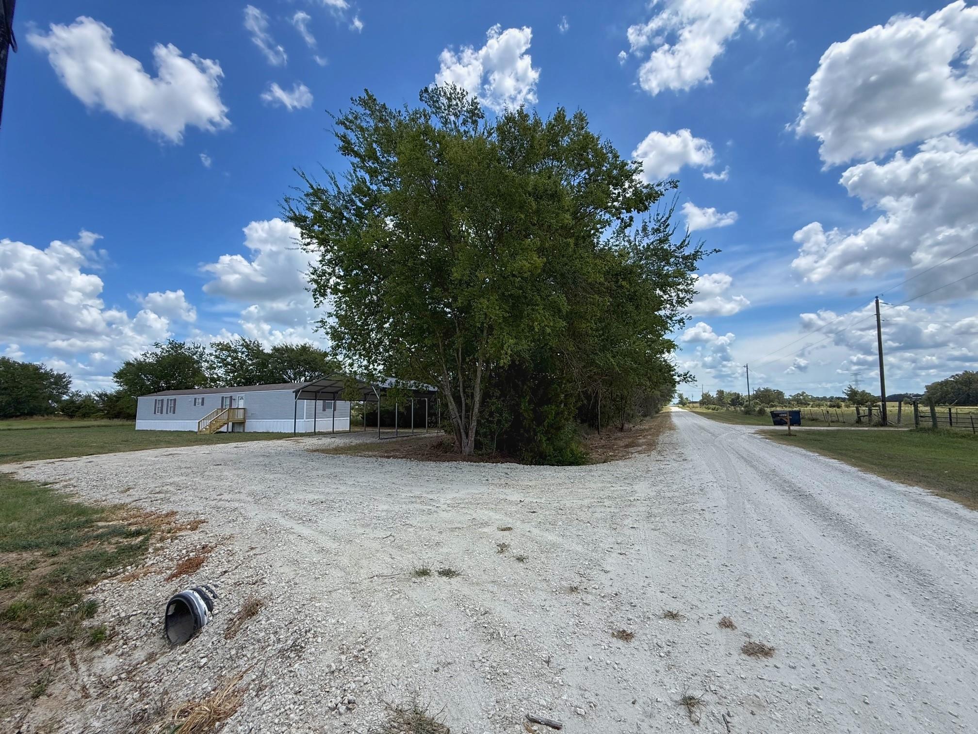 9032 Hoke Ln