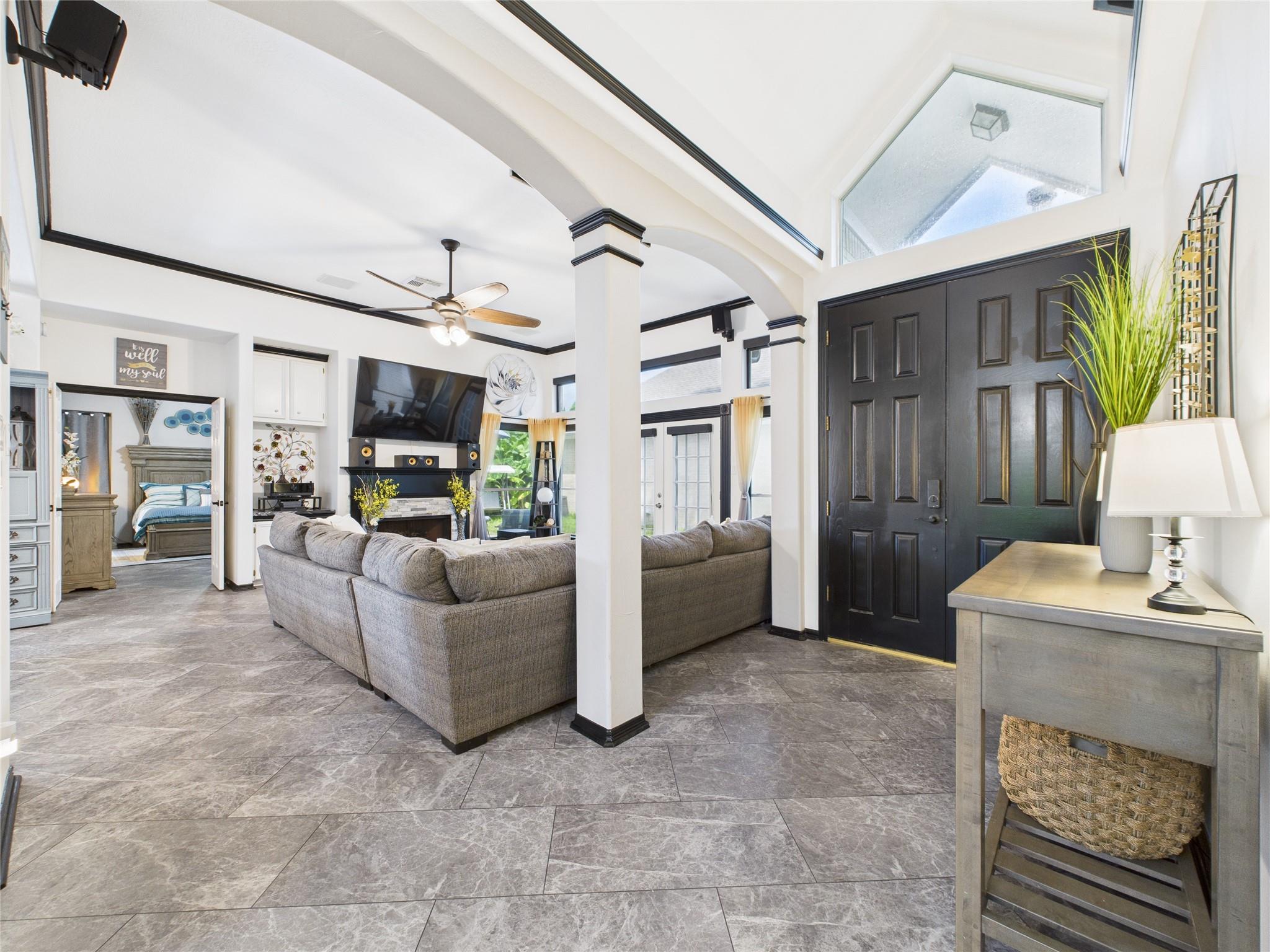 203 Las Brisas Street