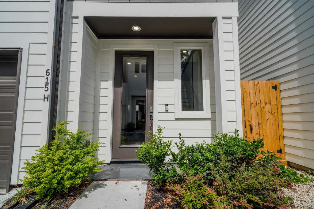 Photo of 615 Northew Street #K, Houston, TX 77091 (MLS # 72134211)