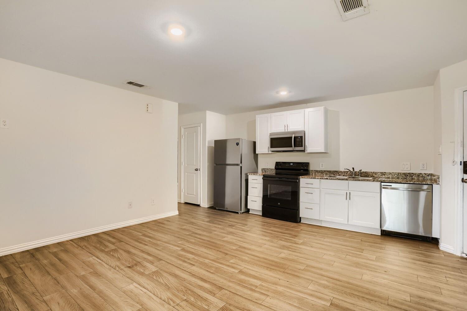 9025 Madera Road A-B