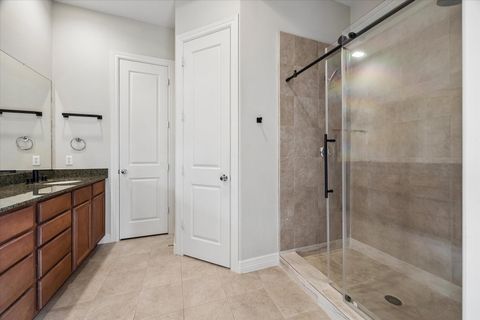 Tiny photo for 3804 Centerplaza Drive, Houston, TX 77007 (MLS # 22195899)