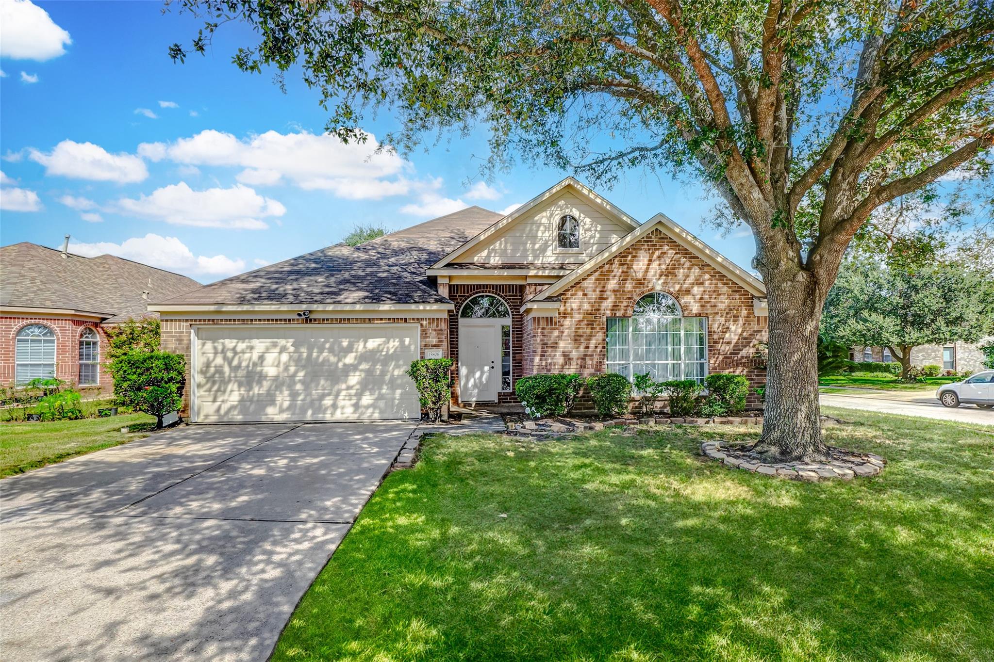 15806 Land View Drive