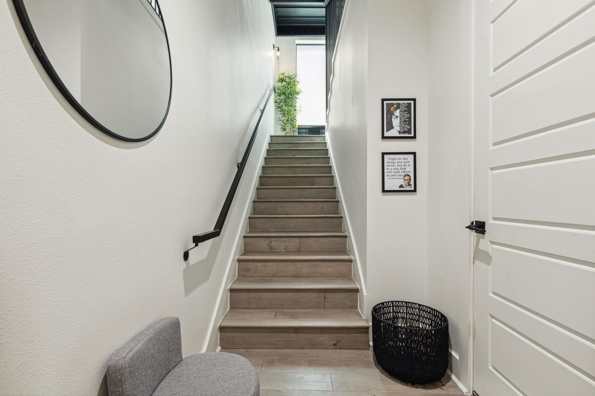 422 W 9th Street 106