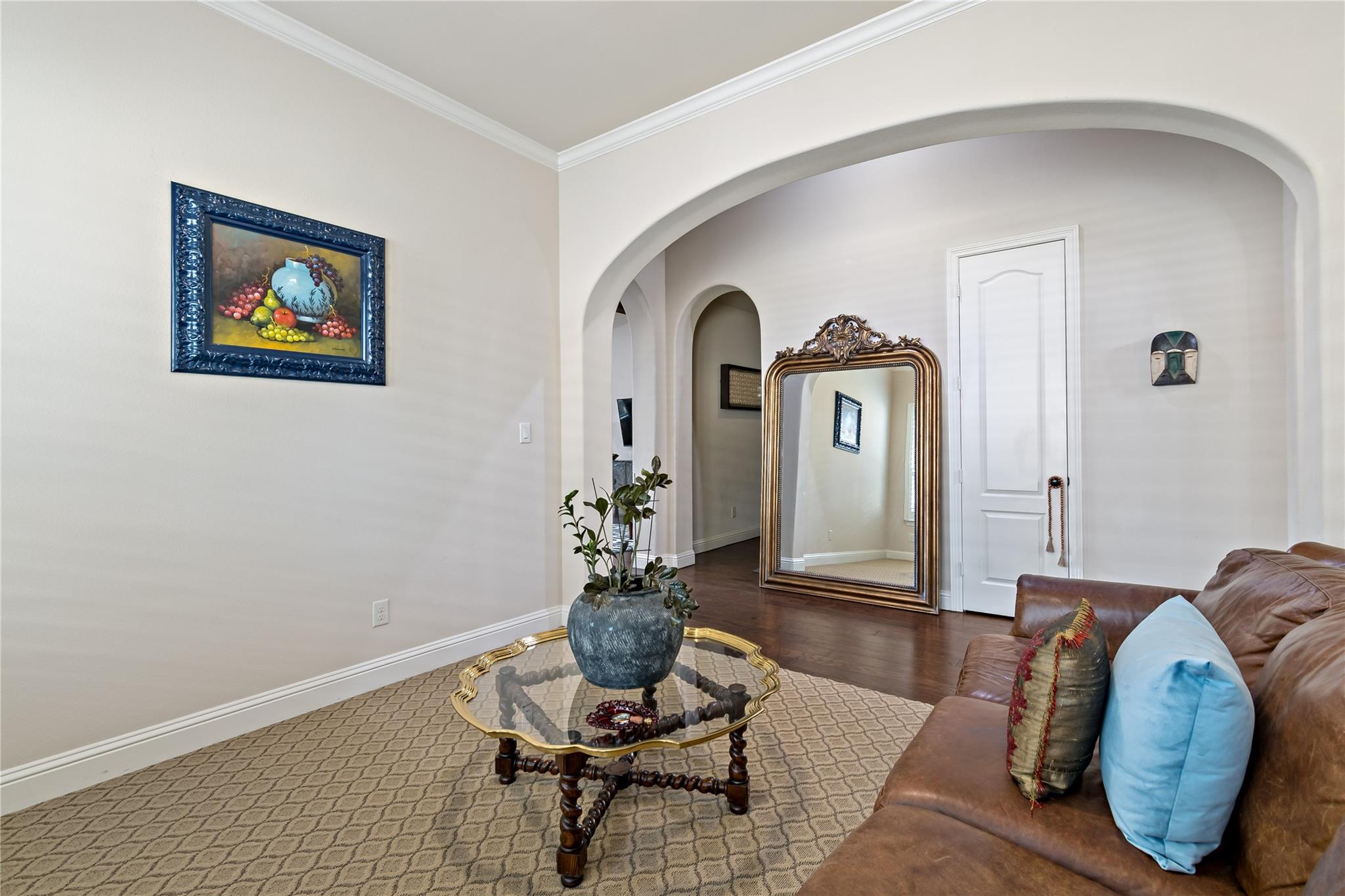 8126 Spreadwing Street