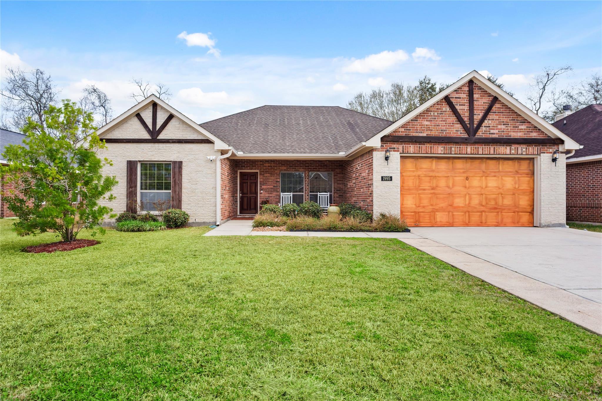 1995 Brentwood Drive