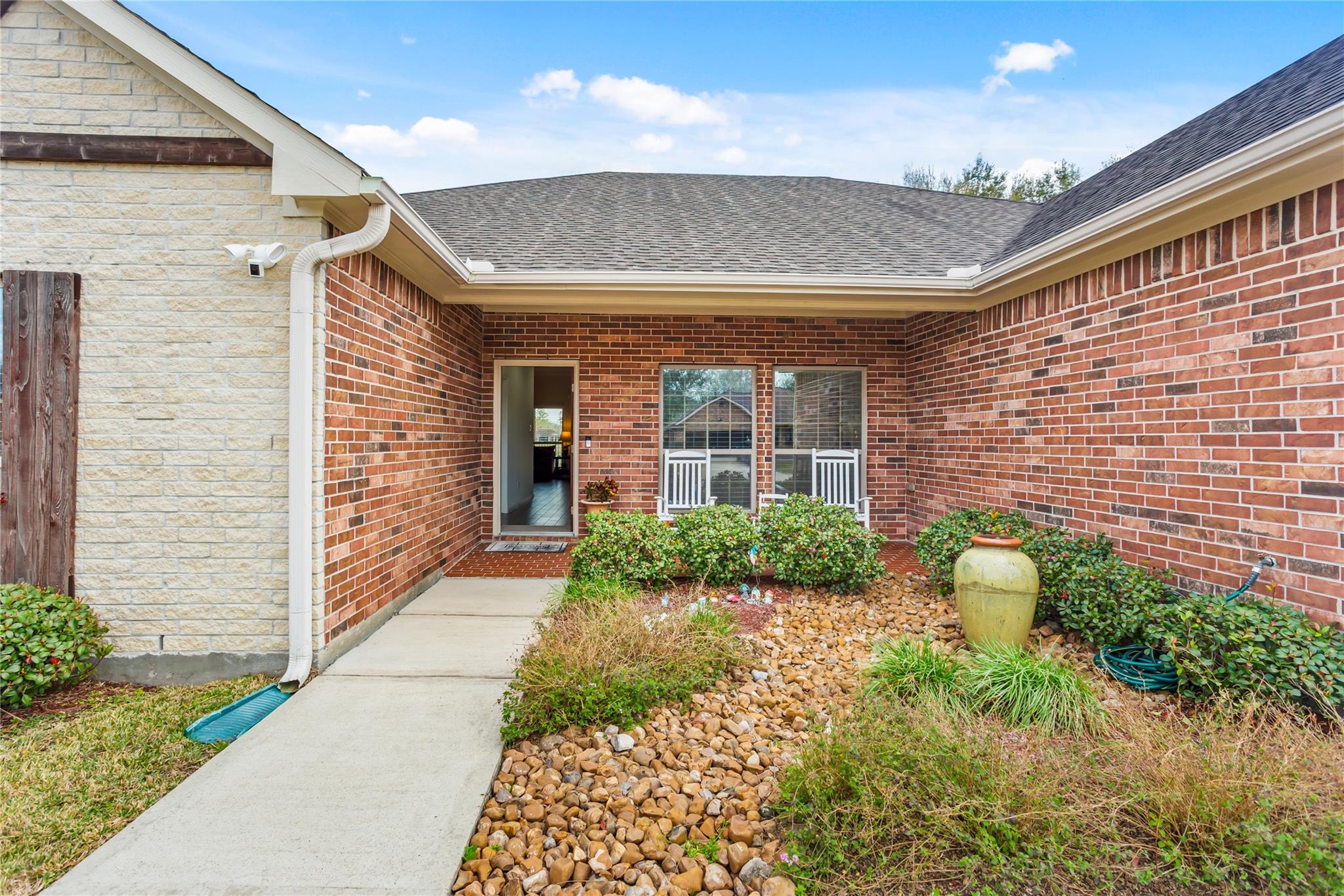 1995 Brentwood Drive