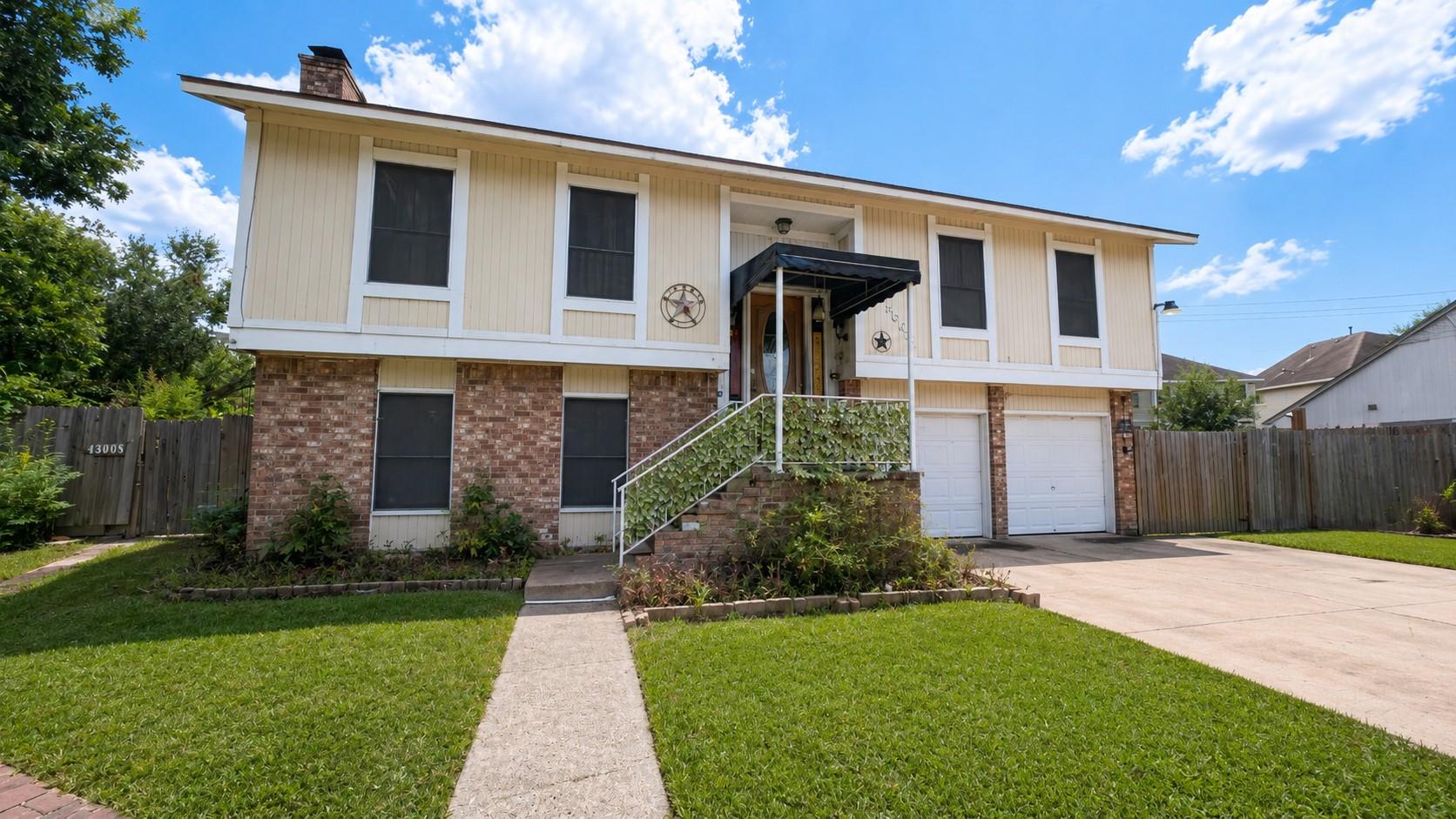 13003 Wilde Glen Lane