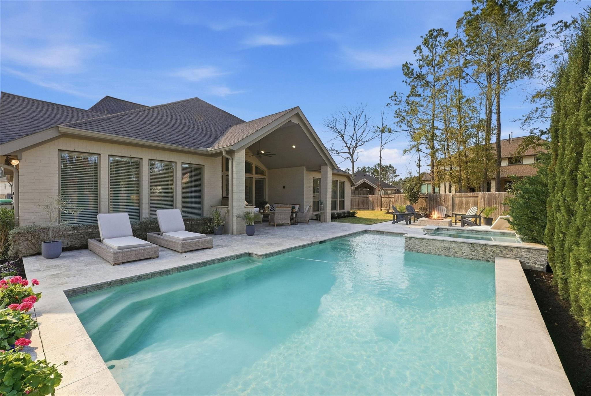 Montgomery, Texas, 77316, United States, 4 Bedrooms Bedrooms, ,4 BathroomsBathrooms,Residential,Active,2041578