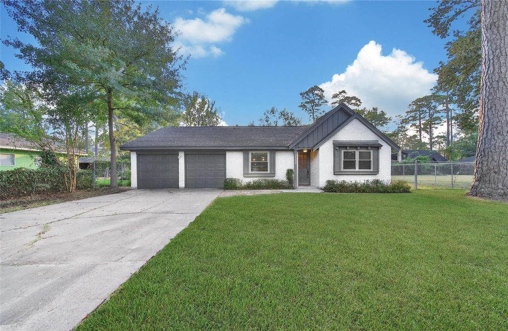 Photo of 24226 Whitesail Drive, Huffman, TX 77336 (MLS # 87494921)