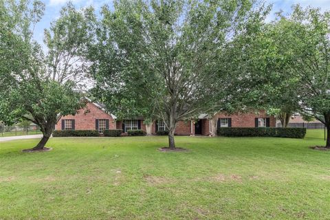 Photo of 626 Meadowlark Lane, Winnie, TX 77665 (MLS # 10343364)