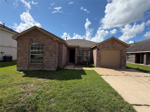 Photo of 12608 Rio Lindo Street, Rosharon, TX 77583 (MLS # 75704028)