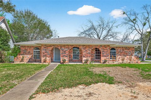 Photo of 1802 Terrence Drive, Stafford, TX 77477 (MLS # 62566768)