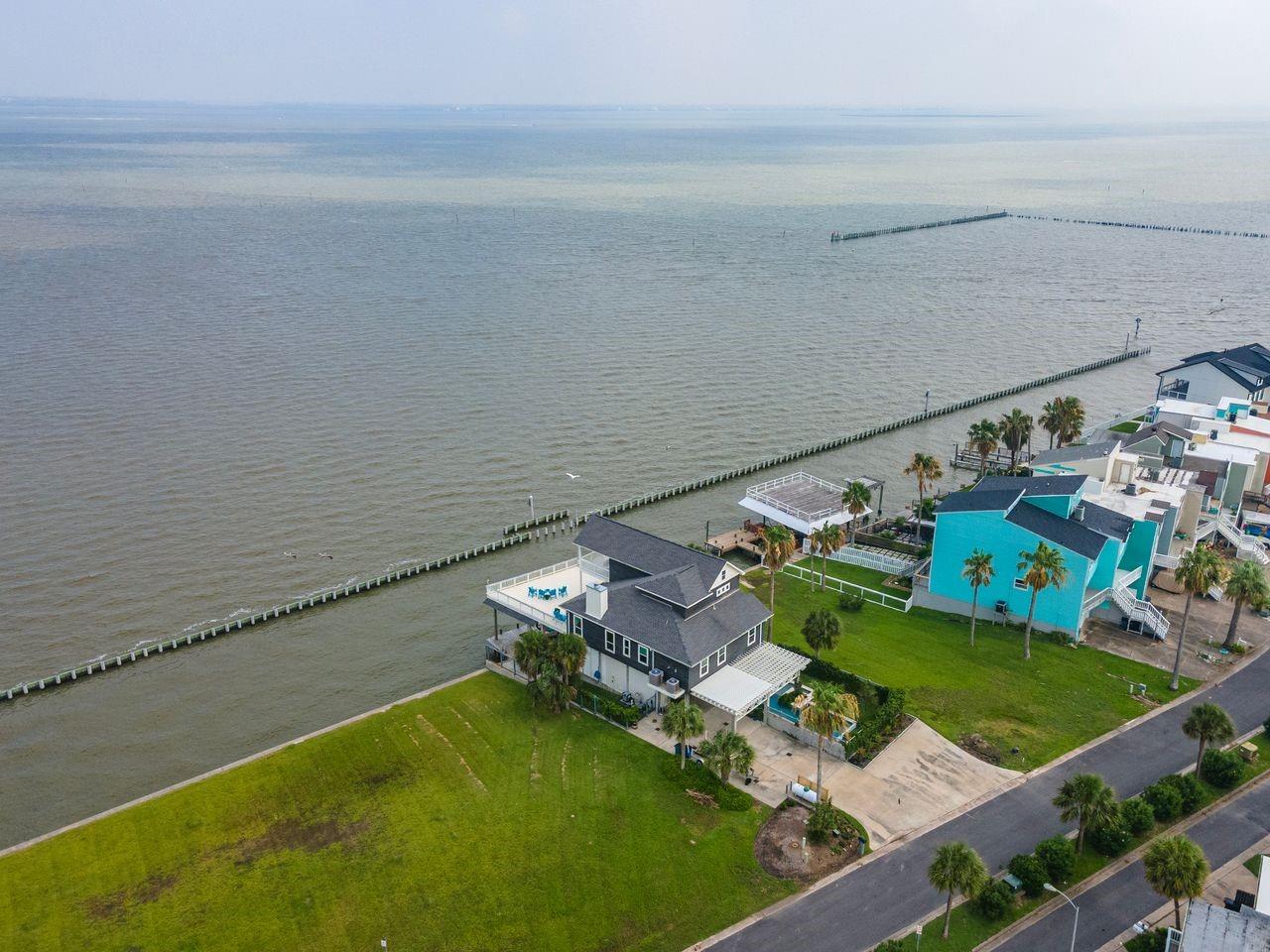 12 Tiki Circle