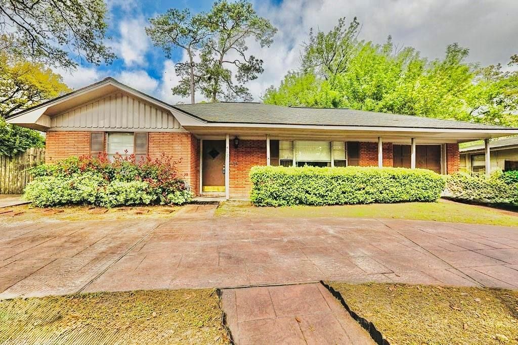 Photo of 4825 Ella Boulevard, Houston, TX 77018 (MLS # 93241099)