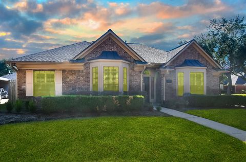 Photo of 4402 Jamaica Drive, Sugar Land, TX 77479 (MLS # 10422702)