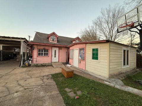 Photo of 11329 Almeda Genoa Road, Houston, TX 77034 (MLS # 76412153)