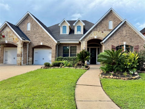 Photo of 6223 Duke Trail Lane, Sugar Land, TX 77479 (MLS # 92193964)