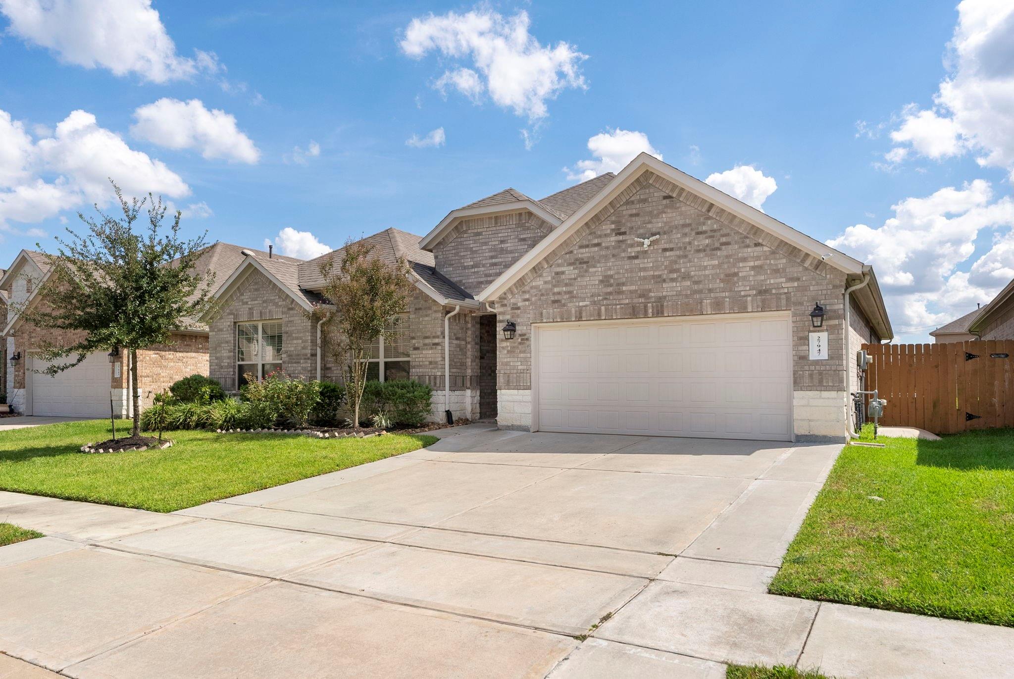 27947 Parkside Creek Drive