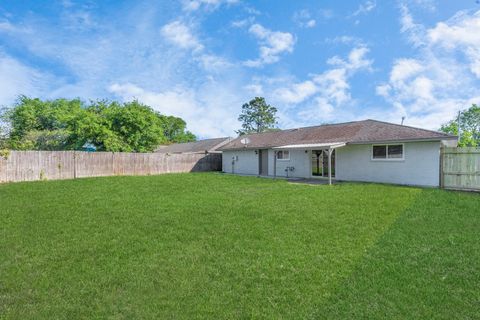 Tiny photo for 12118 Ryewater Drive, Houston, TX 77089 (MLS # 82793510)