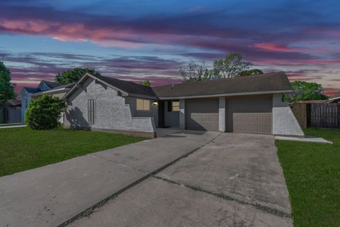 Tiny photo for 12118 Ryewater Drive, Houston, TX 77089 (MLS # 82793510)