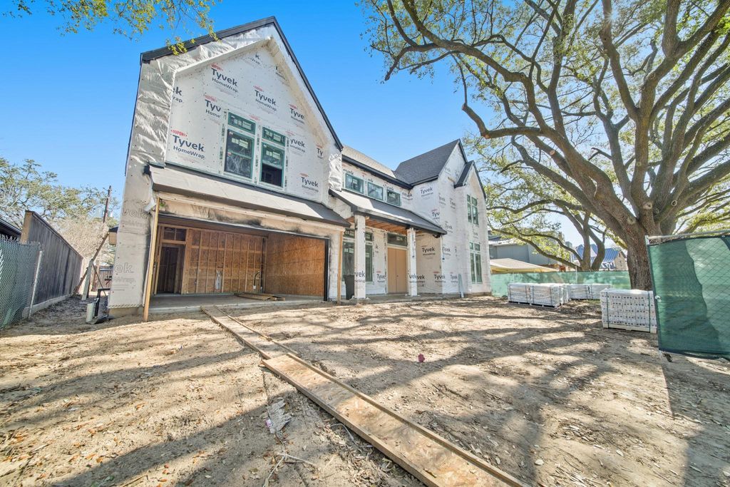 Photo of 3615 Newcastle Drive, Houston, TX 77027 (MLS # 41383066)