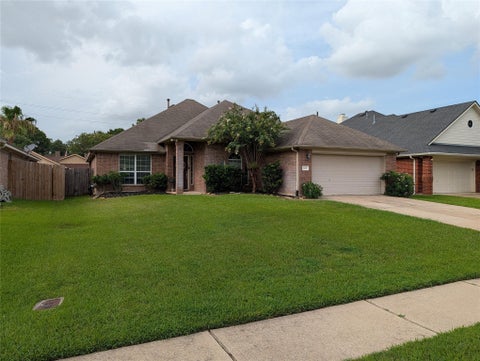 Photo of 6410 Alicia Way Drive, Katy, TX 77493 (MLS # 86872744)