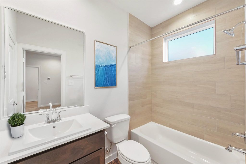 Photo of 1013 Erin Street #S, Houston, TX 77009 (MLS # 98839757)