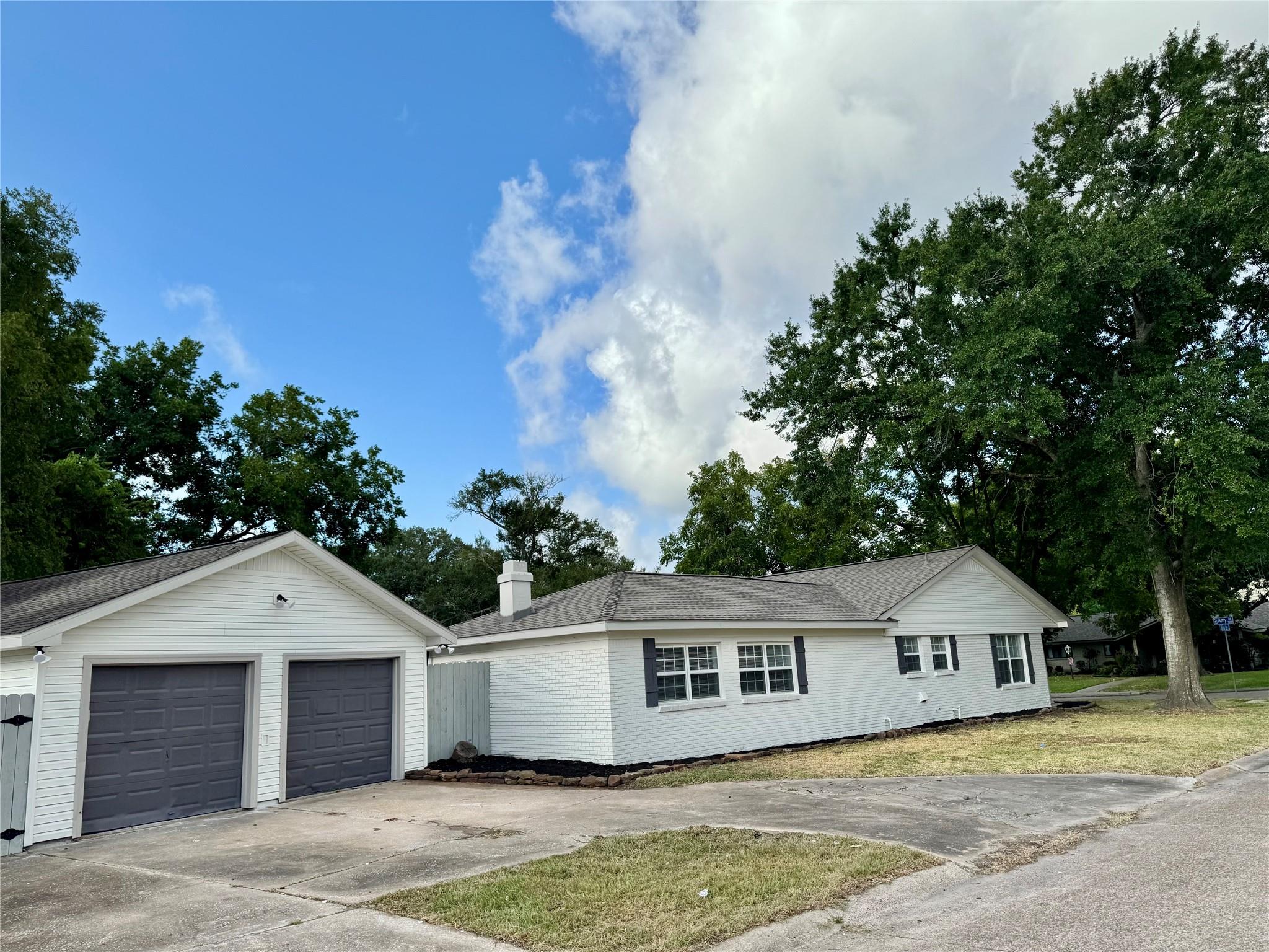 1907 Amy Drive