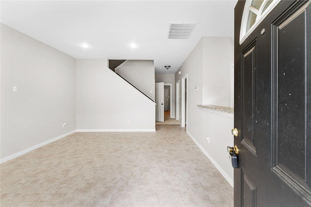 Photo of 9610 Buffum Street #B, Houston, TX 77051 (MLS # 84210434)