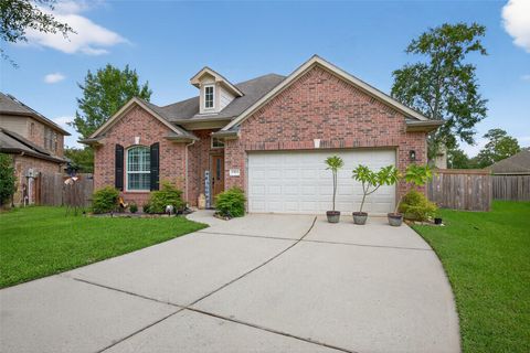 Property photo of 17026 Tupelo Garden Circle, Humble, TX 77346