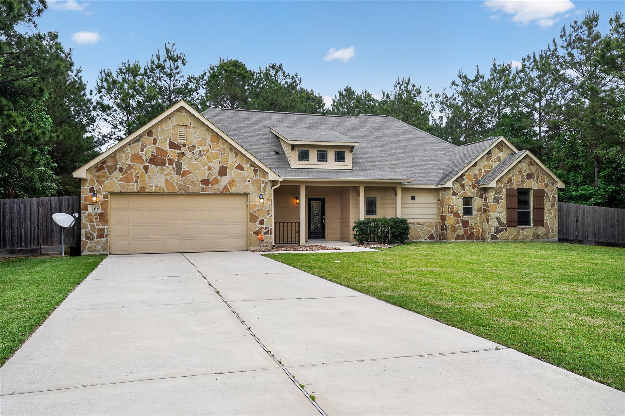 4515 Coues Deer Lane