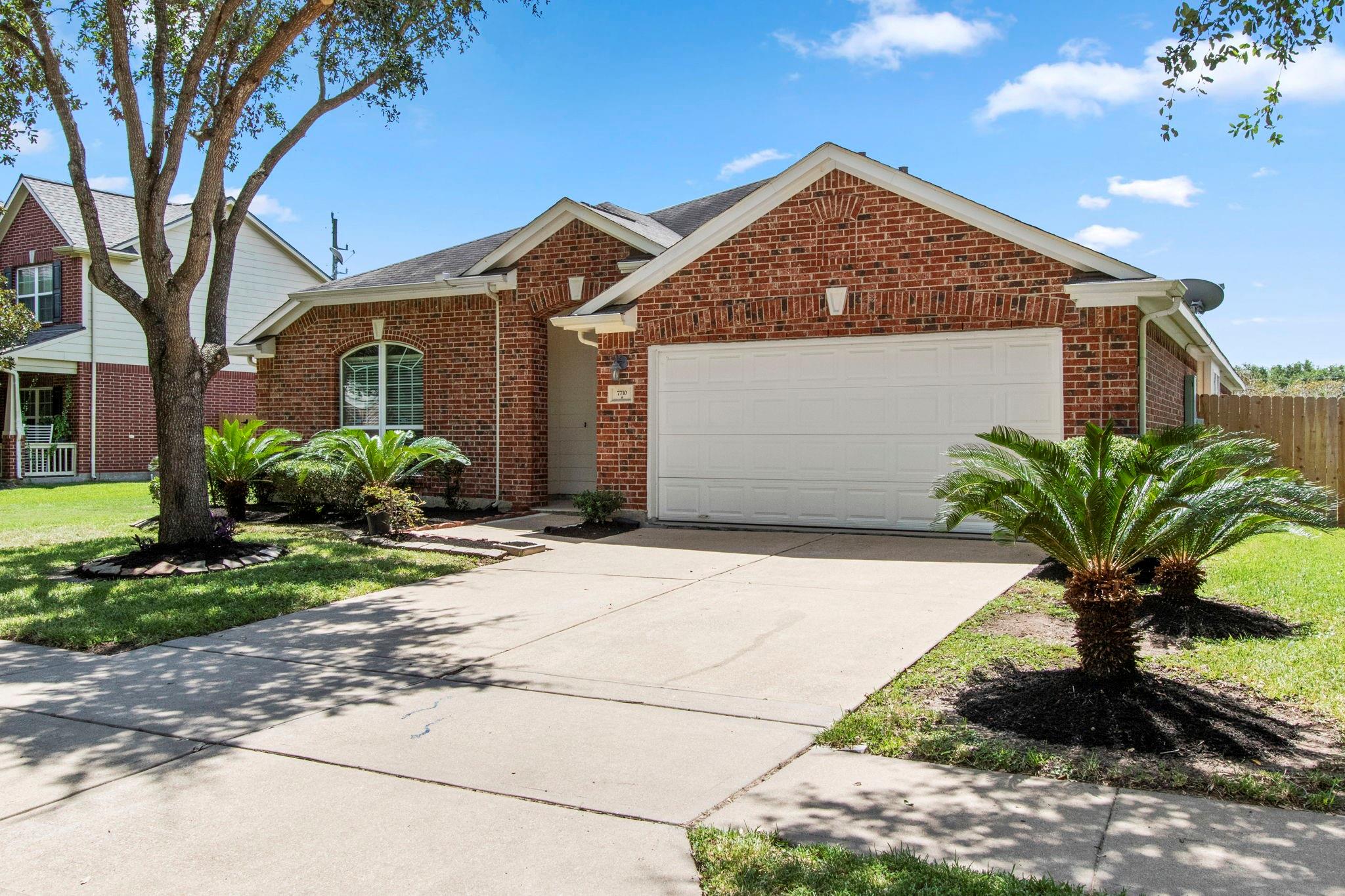 7710 Trail Hollow