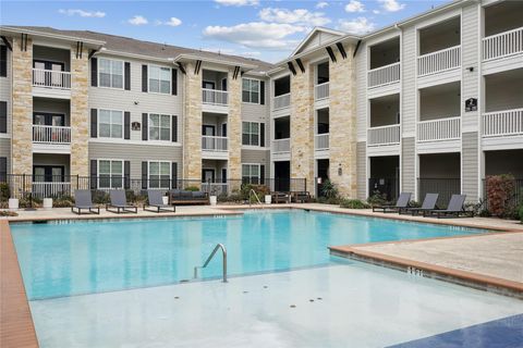 Photo of 11925 Jones Road #2106, Houston, TX 77070 (MLS # 4808034)