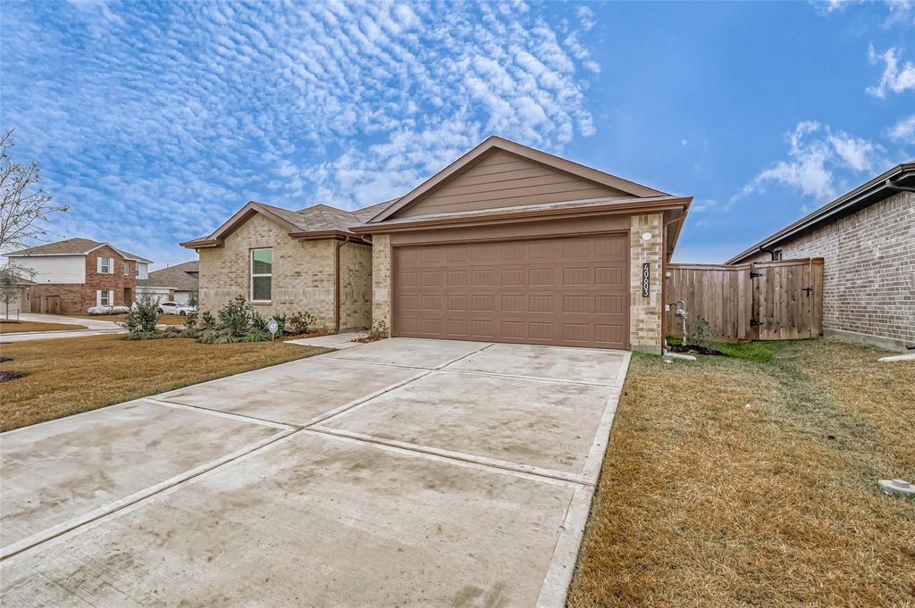 Photo of 40603 Pine Spruce Lane, Magnolia, TX 77354 (MLS # 47844885)