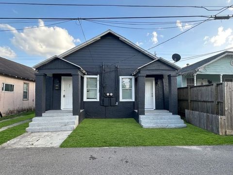 Photo of 7146 Avenue I, Houston, TX 77011 (MLS # 68525265)