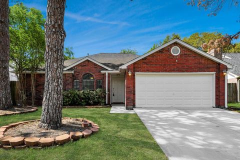 Photo of 16307 Salinas Lane, Houston, TX 77095 (MLS # 9443359)