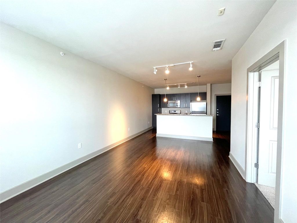 Photo of 1340 W Gray Street #203, Houston, TX 77019 (MLS # 77196674)