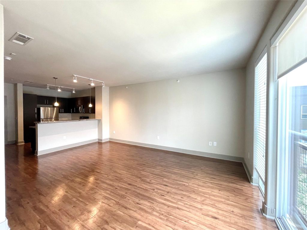 Photo of 1340 W Gray Street #203, Houston, TX 77019 (MLS # 77196674)