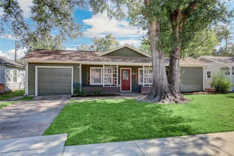 Photo of 1946 Norcrest Drive, Houston, TX 77055 (MLS # 89183260)
