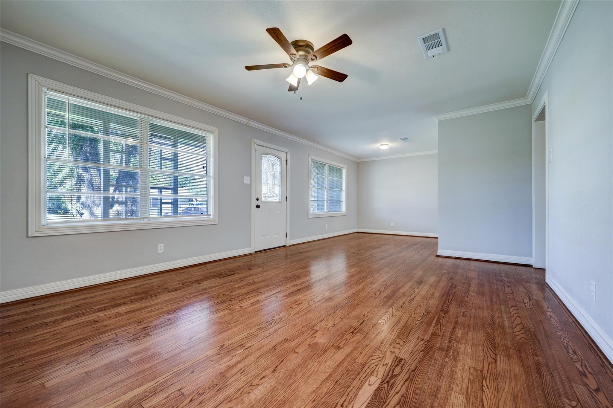 1946 Norcrest Drive