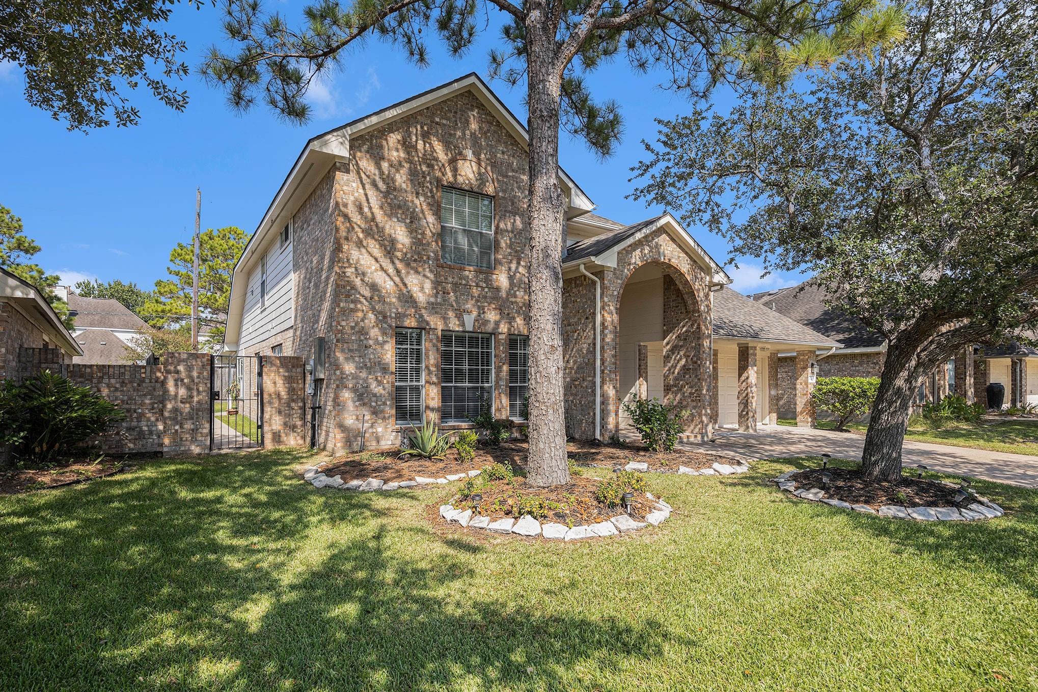 3603 NE Beacon Hill Drive