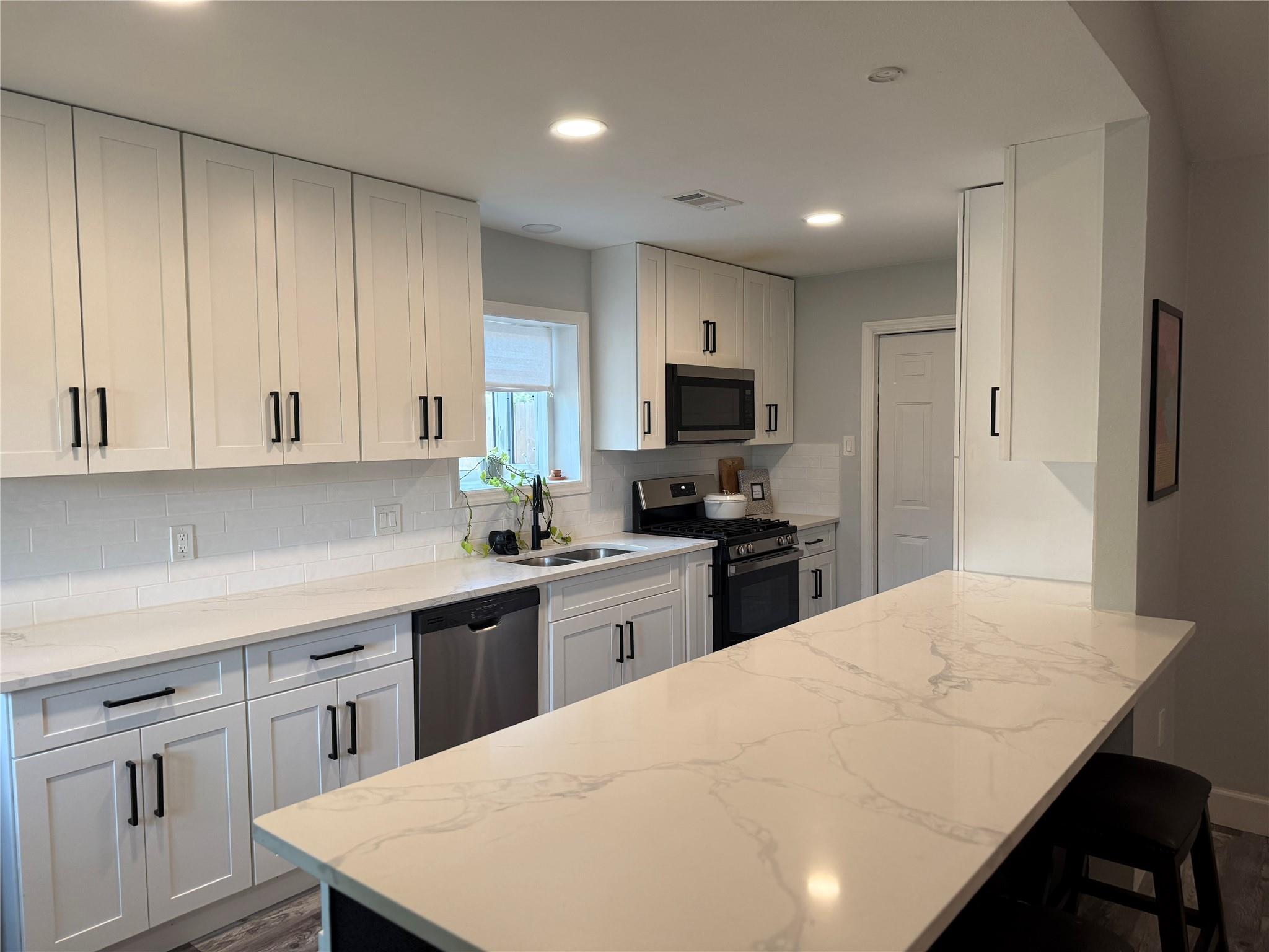 5316 Tanglebriar Drive