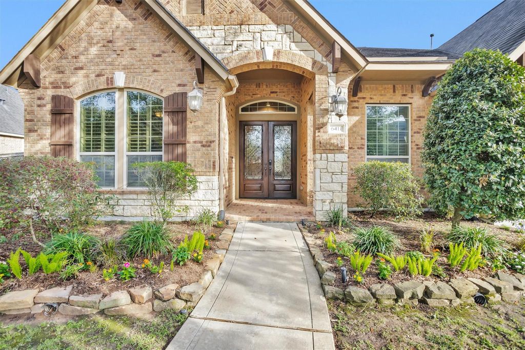 Photo of 6411 S Saddle Creek Lane, Fulshear, TX 77441 (MLS # 15322425)