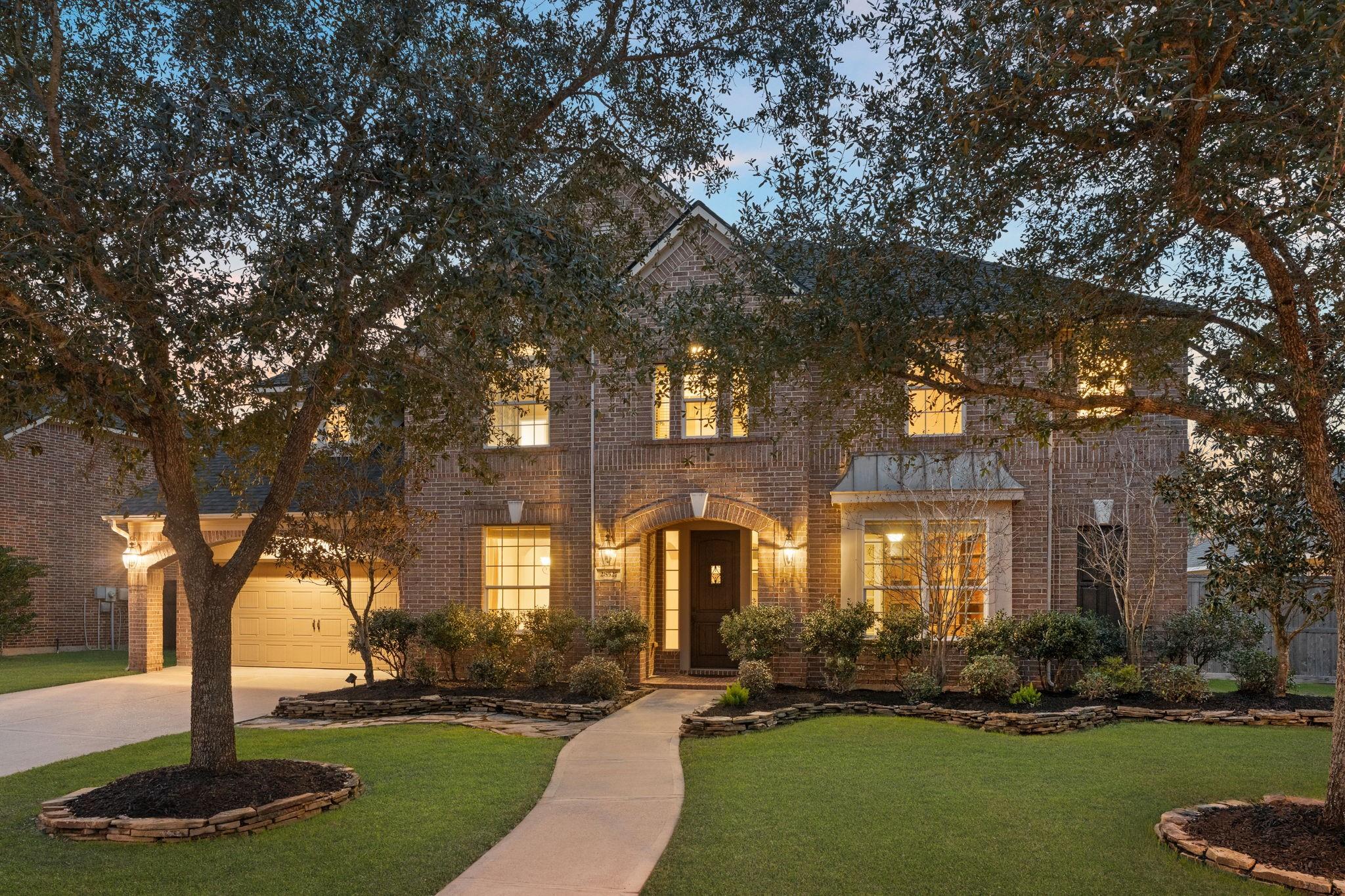 28527 Wild Mustang Lane